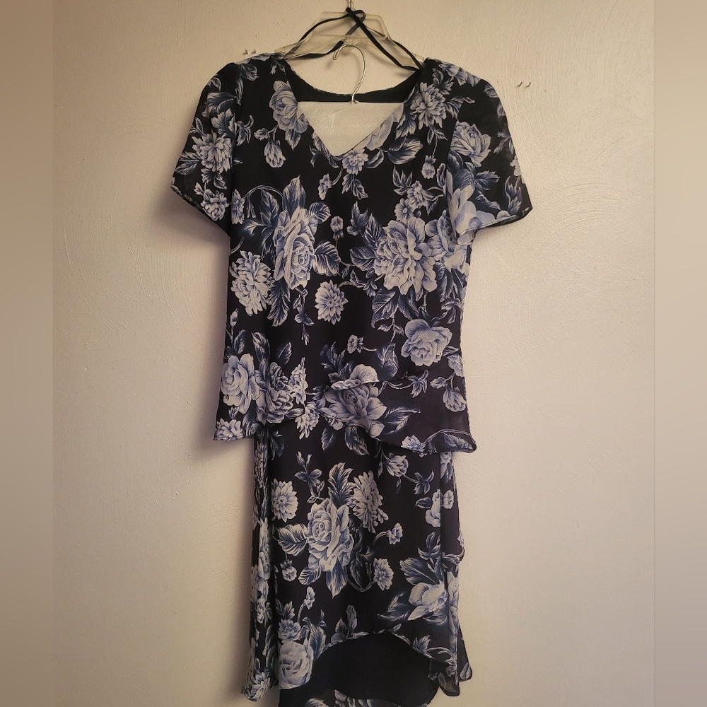 Studio One 2 piece top and skirt